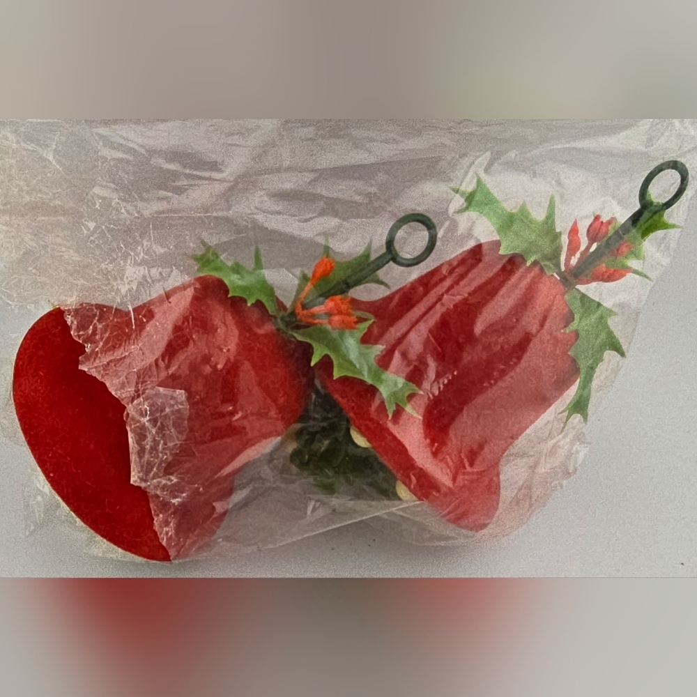 NOS Vintage Memorial Wreath Co. Flocked Christmas Kissing Bells Mistletoe - Picture 4 of 11